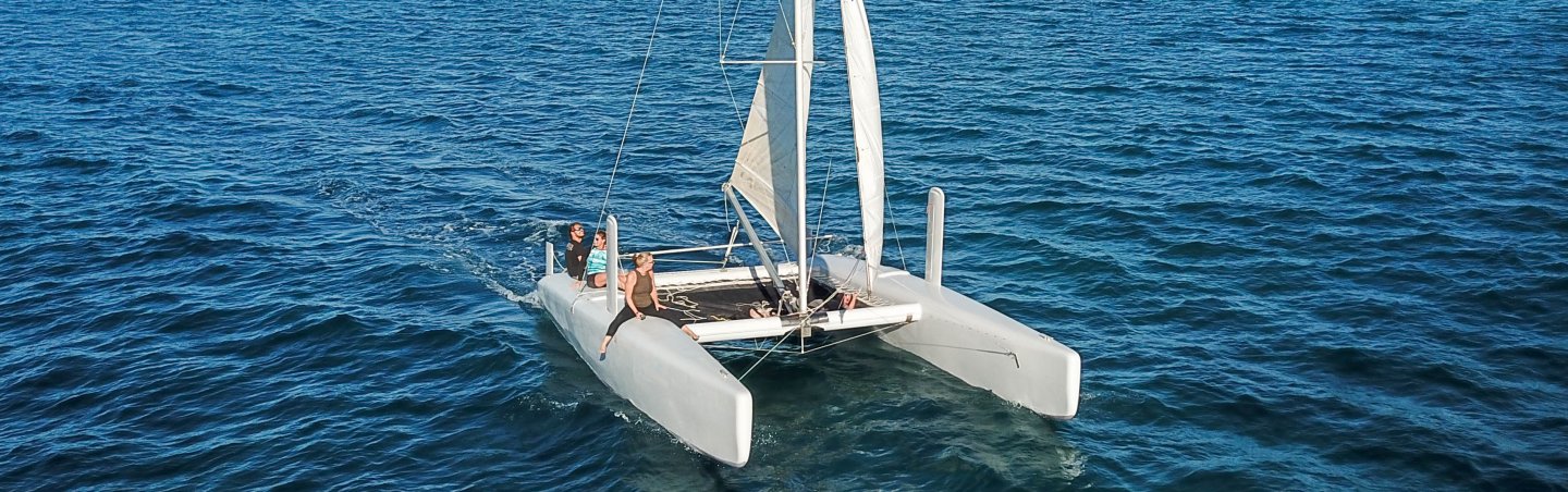 sailing trips, sailing lessons, catamaran rental